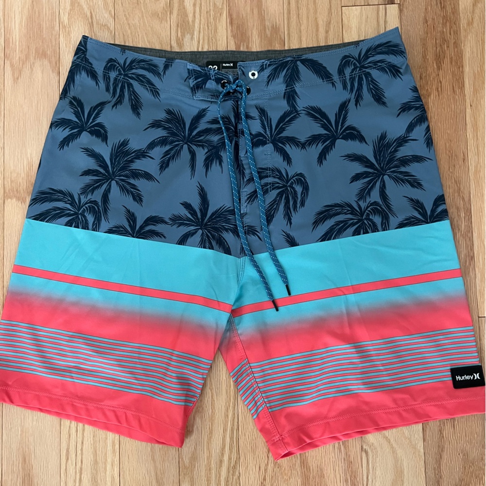 Men  Swimsuit Size 32/L